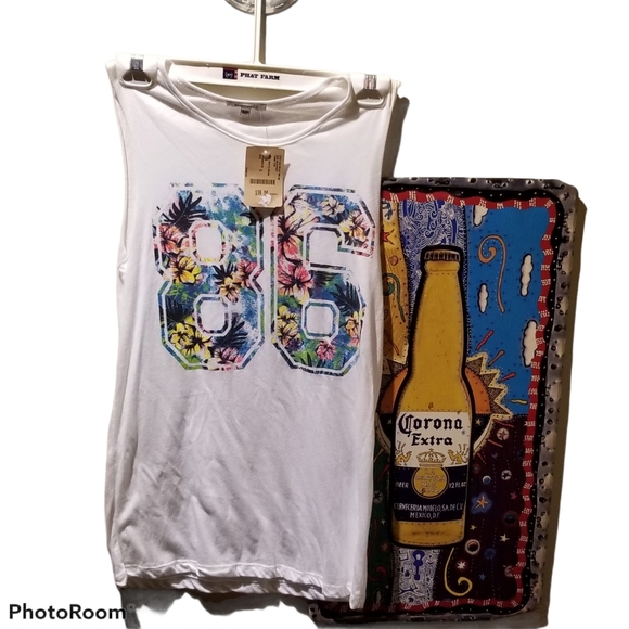 BUFFALO Sleeveless Graphic Tee (Womens' Size S) - Picture 6 of 6
